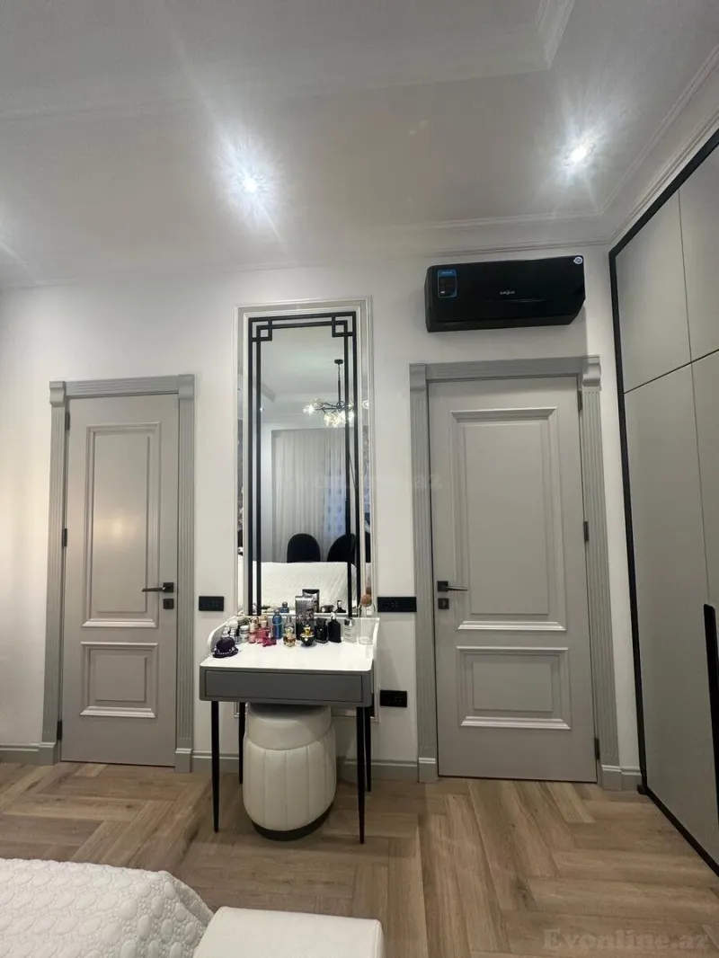 Satılır 4 otaqlı Mənzil Yeni tikili 135 m² Xətai r. - şəkil 10