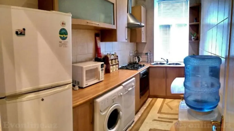 Satılır 2 otaqlı Mənzil Köhnə tikili 65 m² Sahil m. - şəkil 9