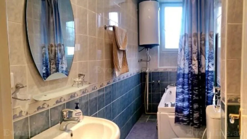 Satılır 2 otaqlı Mənzil Köhnə tikili 65 m² Sahil m. - şəkil 12