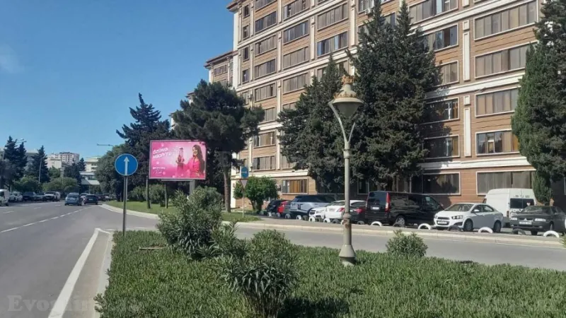 Satılır 3 otaqlı Mənzil Köhnə tikili 70 m² 8-ci mikrorayon