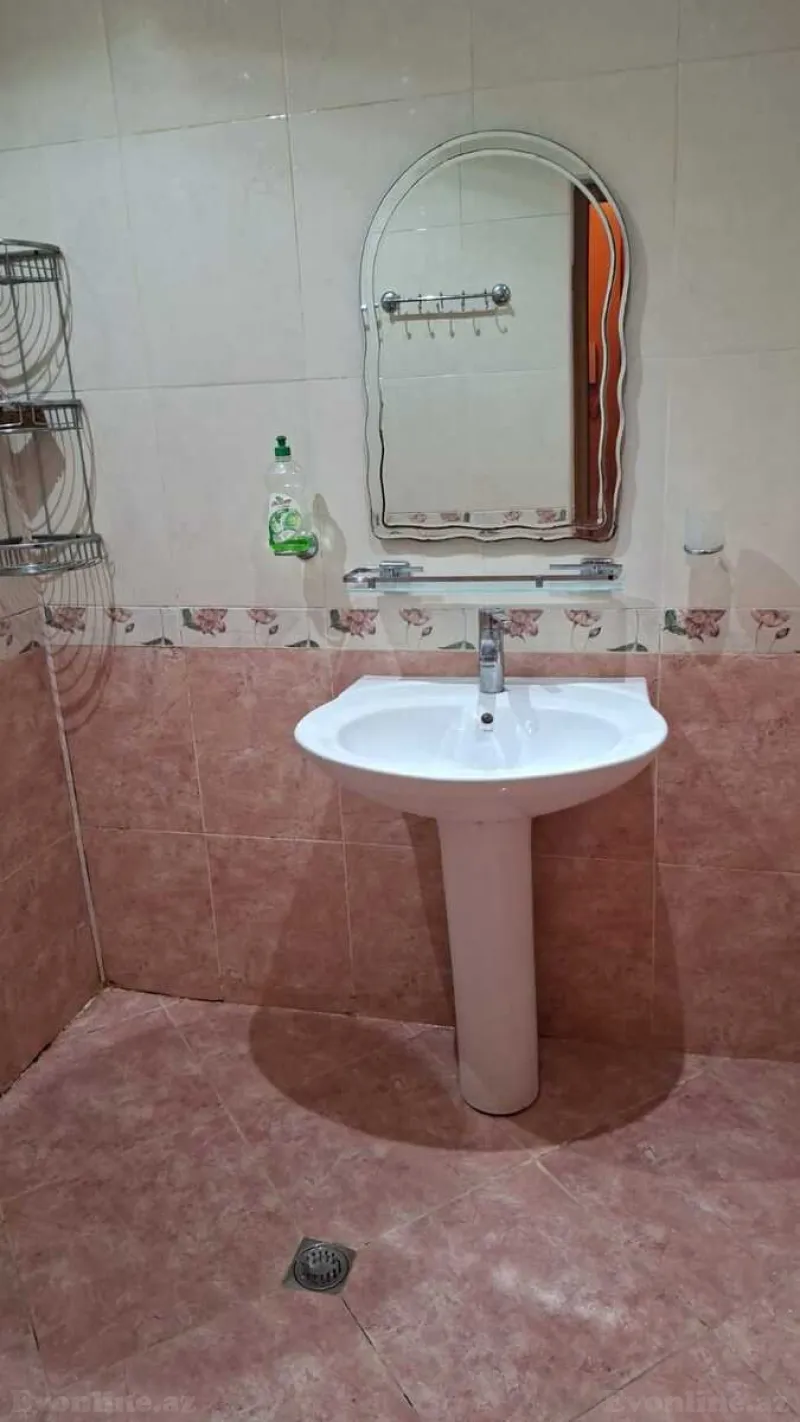 Kirayə verilir 3 otaqlı Mənzil Köhnə tikili 60 m² Suraxanı r. - şəkil 13