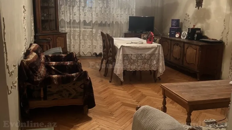 Kirayə verilir 2 otaqlı Mənzil Köhnə tikili 70 m² 28 May m.