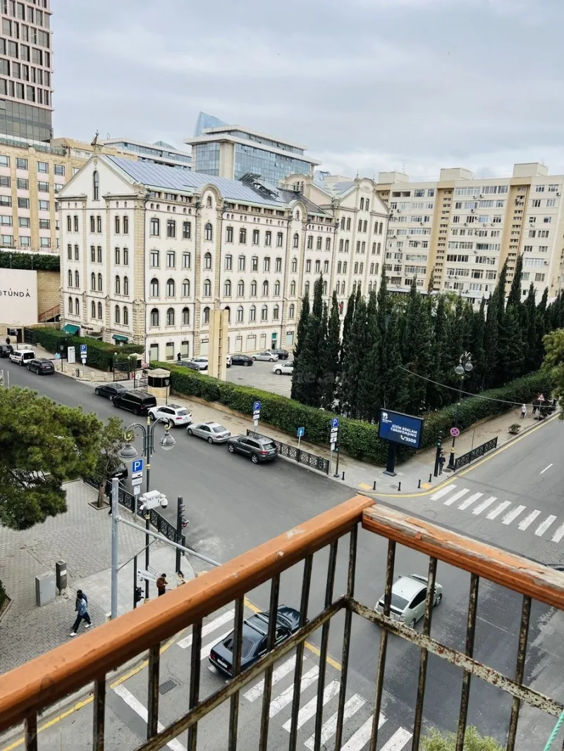 Kirayə verilir 2 otaqlı Mənzil Köhnə tikili 70 m² 28 May m. - şəkil 14