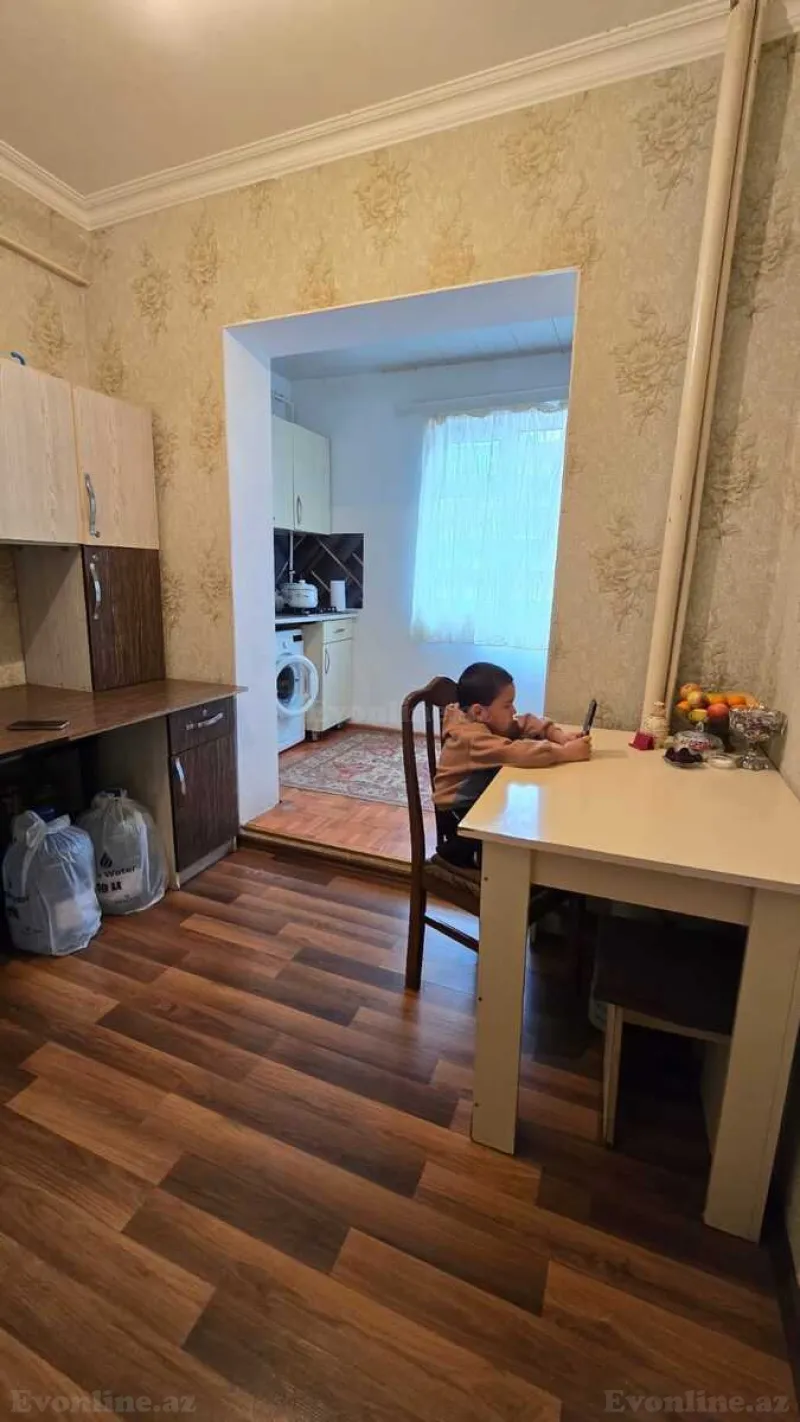 Satılır 2 otaqlı Mənzil Köhnə tikili 55 m² Yeni Yasamal - şəkil 9