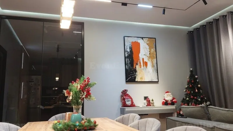 Satılır 3 otaqlı Mənzil Yeni tikili 117 m² 28 May m. - şəkil 2