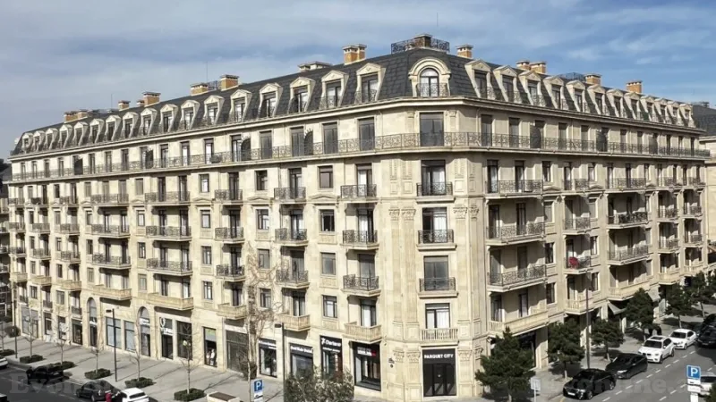 Satılır 3 otaqlı Mənzil Yeni tikili 140 m² Xətai r. - şəkil 2