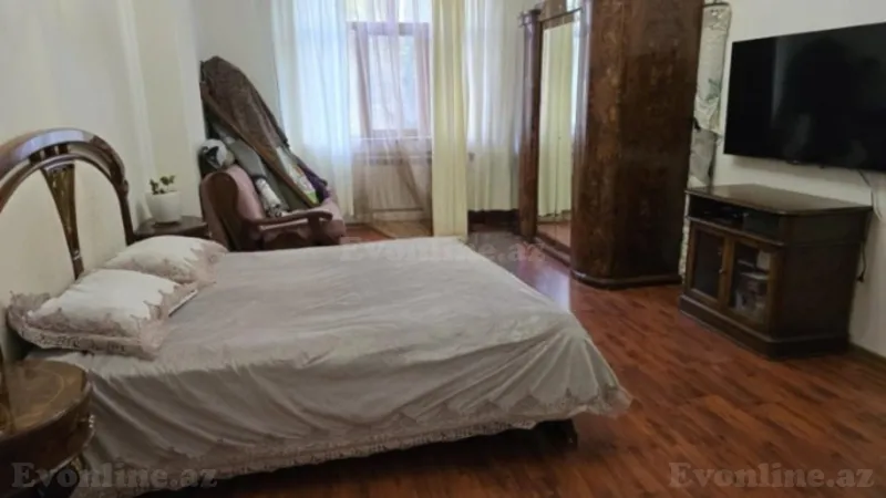 Satılır 4 otaqlı Mənzil Yeni tikili 185 m² 28 May m. - şəkil 6