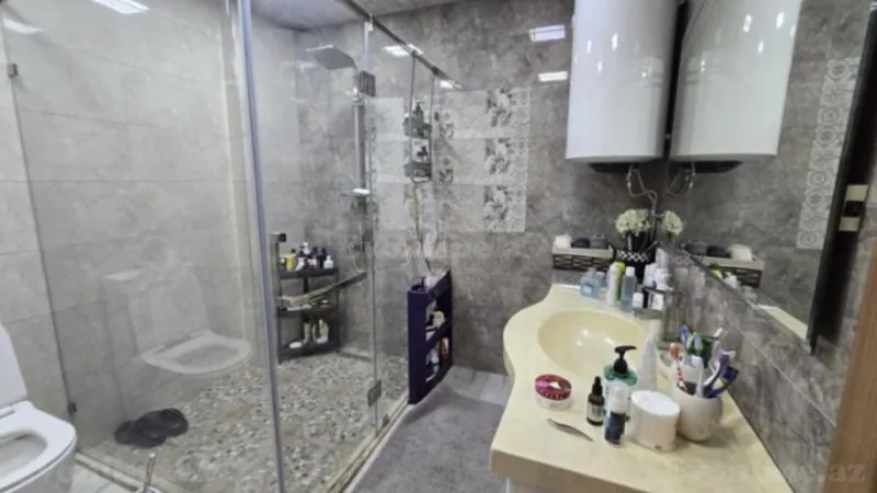 Satılır 4 otaqlı Mənzil Yeni tikili 185 m² 28 May m. - şəkil 8