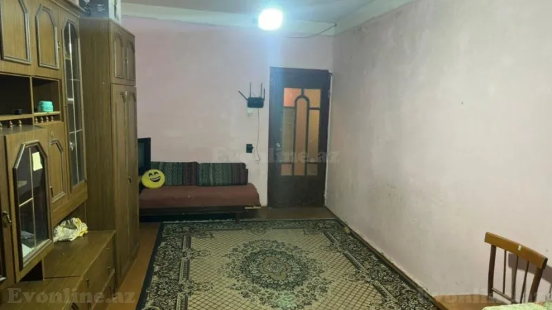 Satılır 3 otaqlı Mənzil Köhnə tikili 65 m² Xalqlar Dostluğu m.