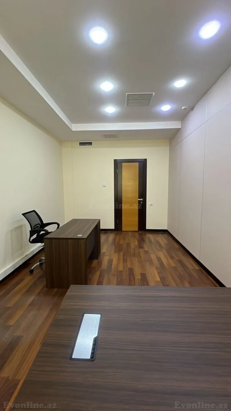 Kirayə verilir Ofis 20 m² 28 May m. - şəkil 11