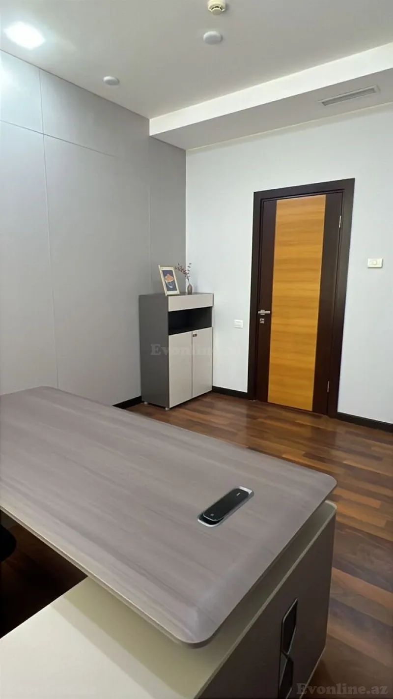 Kirayə verilir Ofis 20 m² 28 May m. - şəkil 18
