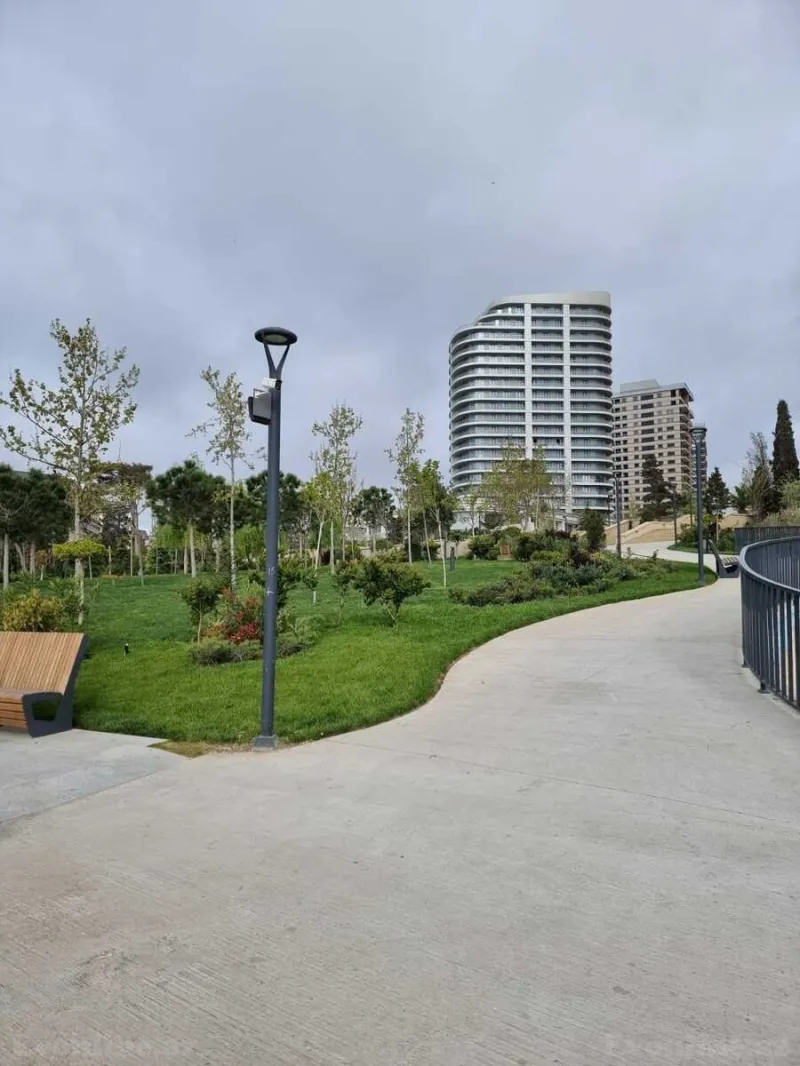 Kirayə verilir 3 otaqlı Mənzil Yeni tikili 110 m² Xətai r.