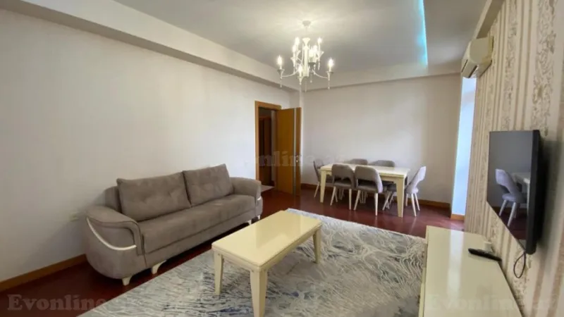Kirayə verilir 2 otaqlı Mənzil Yeni tikili 80 m² Gənclik m.