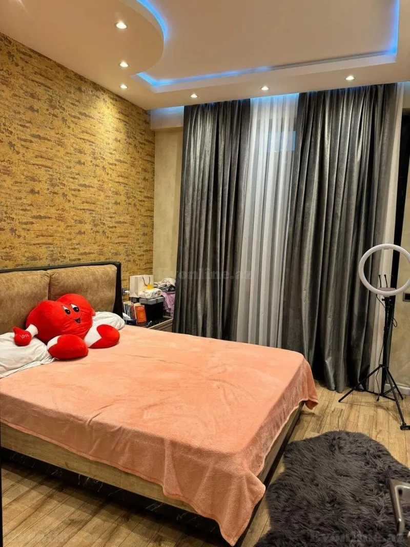 Kirayə verilir 2 otaqlı Mənzil Yeni tikili 60 m² Nəsimi r.