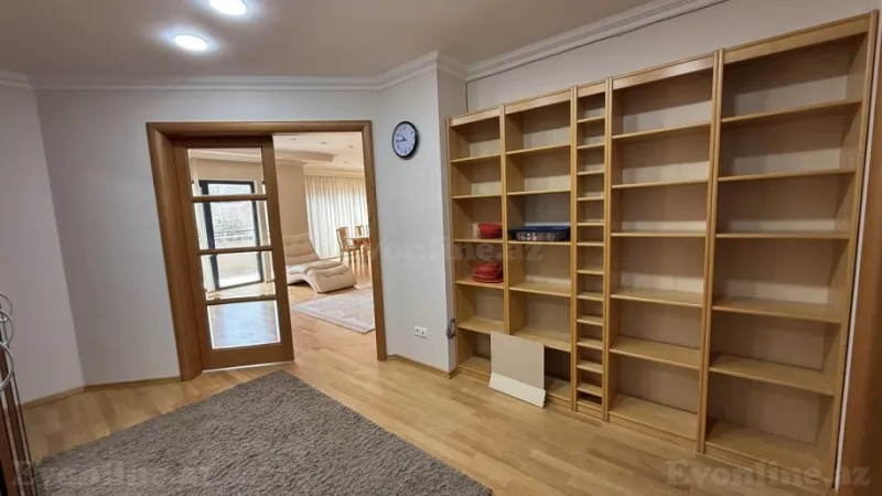 Kirayə verilir 4 otaqlı Mənzil Yeni tikili 165 m² 28 May m. - şəkil 5