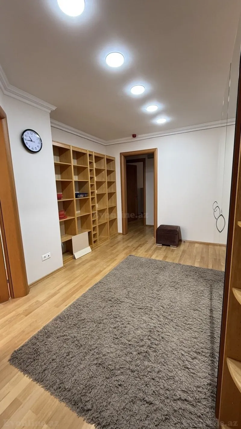 Kirayə verilir 4 otaqlı Mənzil Yeni tikili 165 m² 28 May m. - şəkil 12