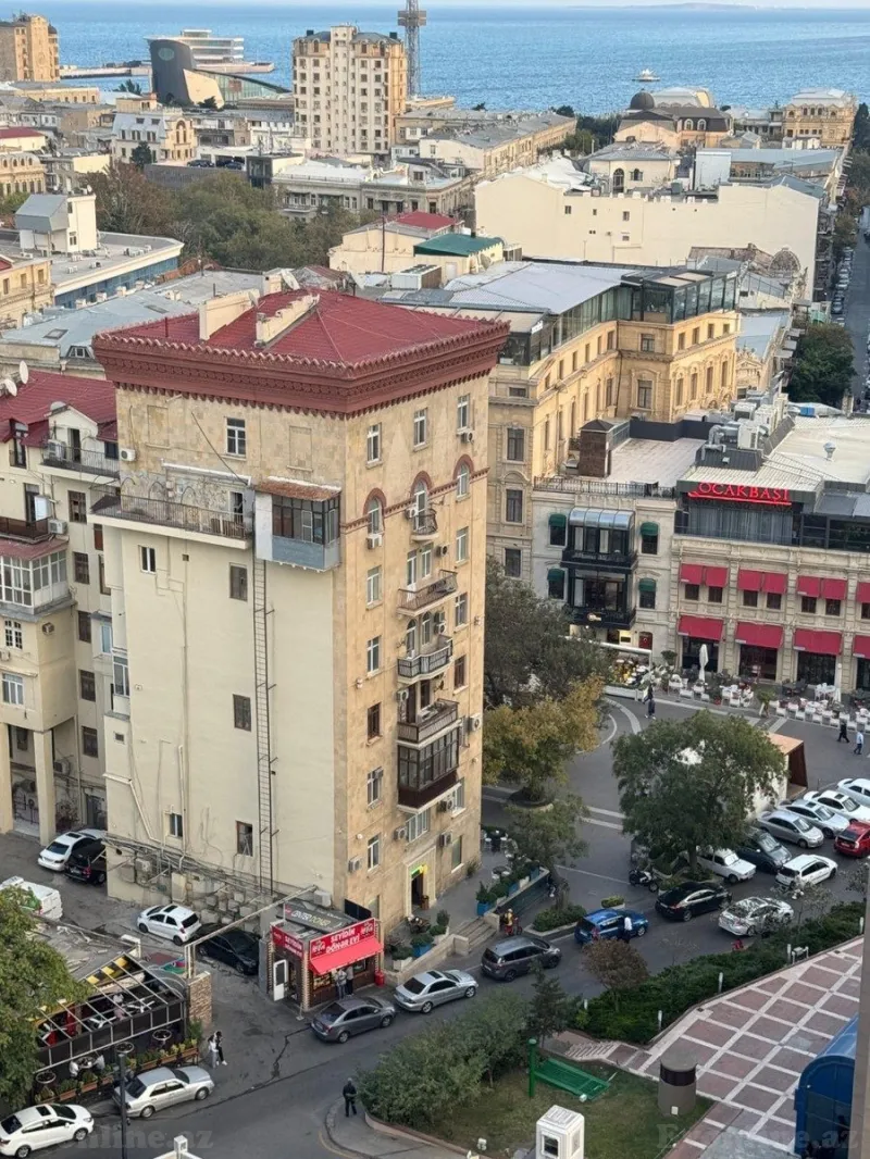 Satılır 3 otaqlı Mənzil Yeni tikili 137 m² Sahil m. - şəkil 3