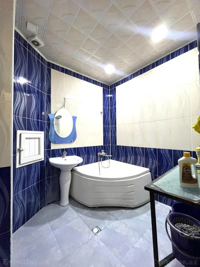 Satılır 2 otaqlı Mənzil Yeni tikili 90 m² Memar Əcəmi m. - şəkil 6