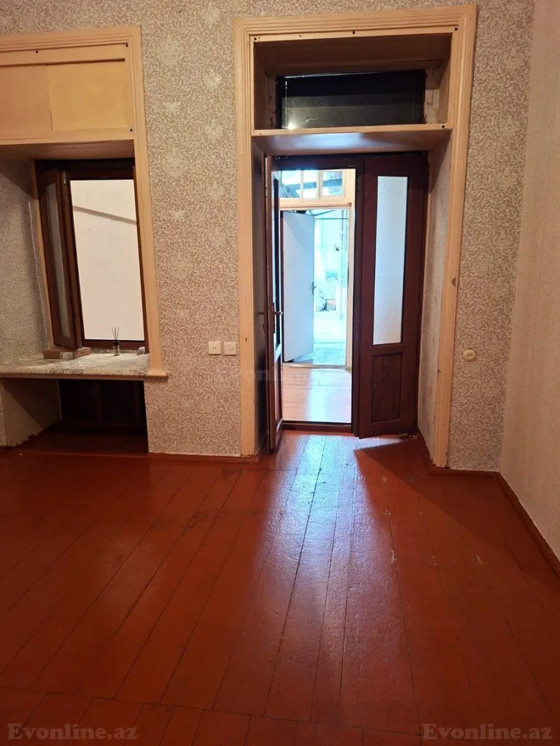 Kirayə verilir 2 otaqlı Mənzil Köhnə tikili 56 m² 28 May m. - şəkil 2