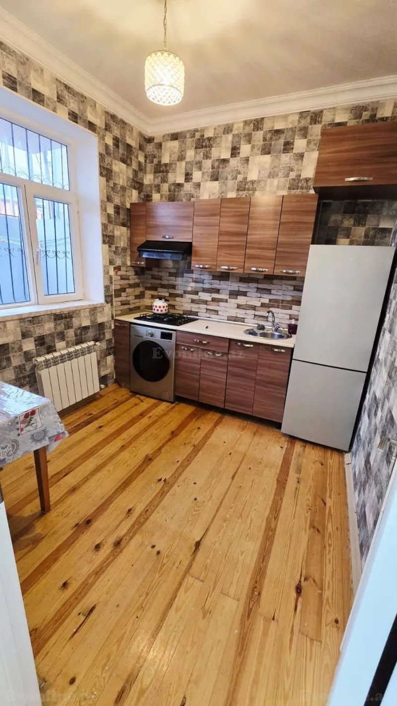 2 otaqlı Həyət evi Xırdalan Kirayə verilir