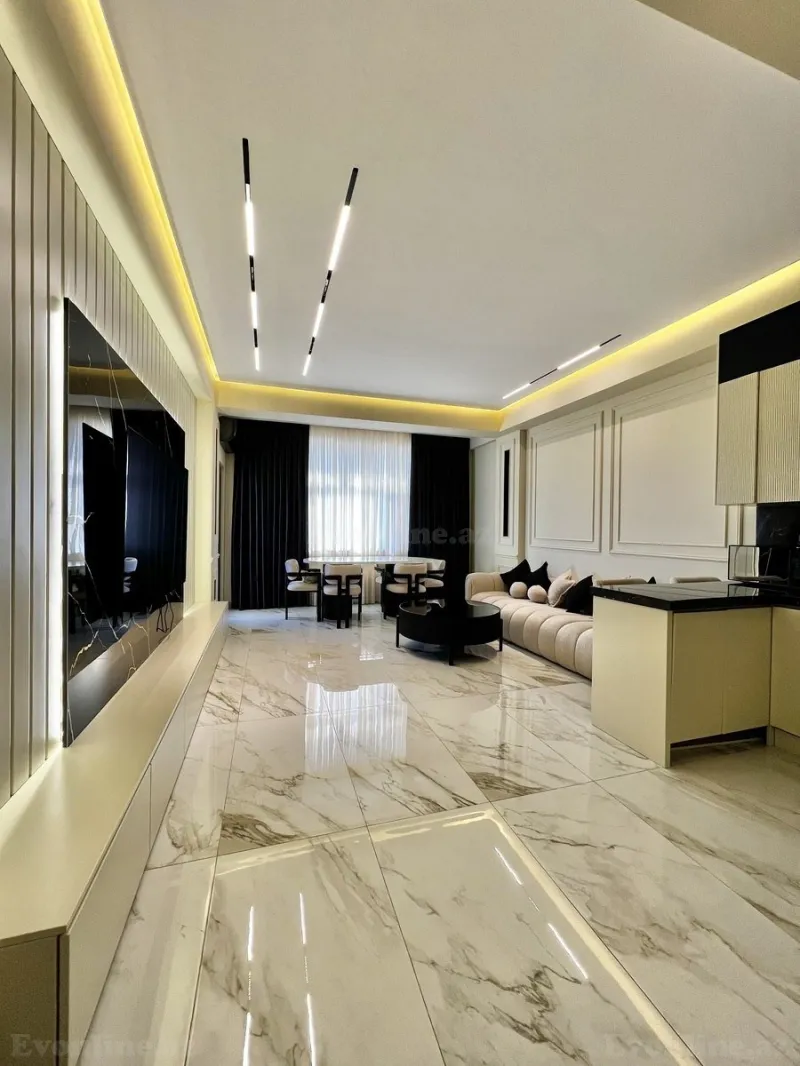 Satılır 3 otaqlı Mənzil Yeni tikili 106 m² 28 May m.