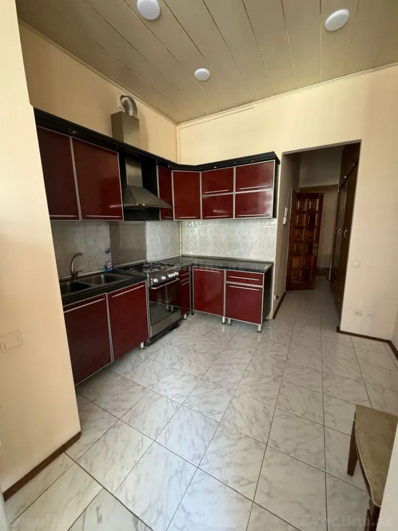 Kirayə verilir 2 otaqlı Mənzil Köhnə tikili 70 m² 28 May m. - şəkil 2