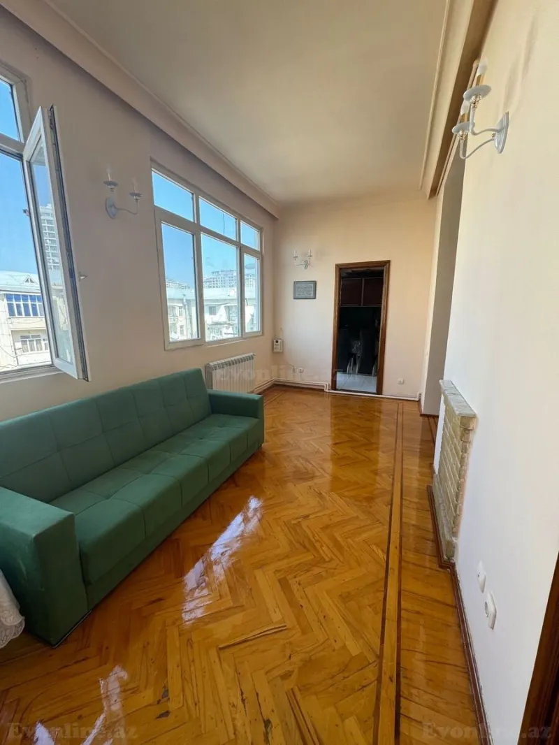 Kirayə verilir 2 otaqlı Mənzil Köhnə tikili 70 m² 28 May m. - şəkil 3