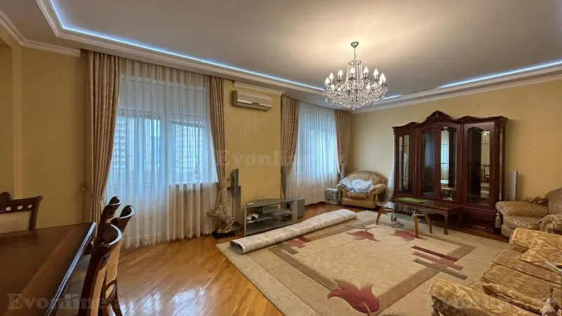 Satılır 3 otaqlı Mənzil Yeni tikili 157 m² Xətai m.