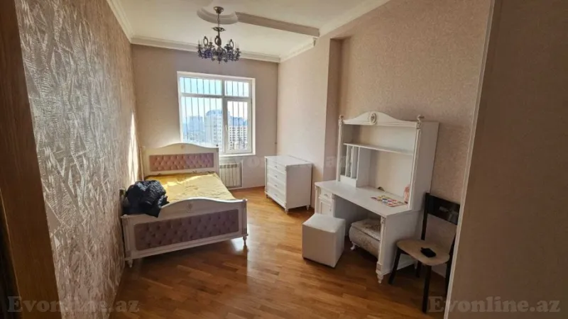 Kirayə verilir 3 otaqlı Mənzil Yeni tikili 128 m² Nərimanov r. - şəkil 9