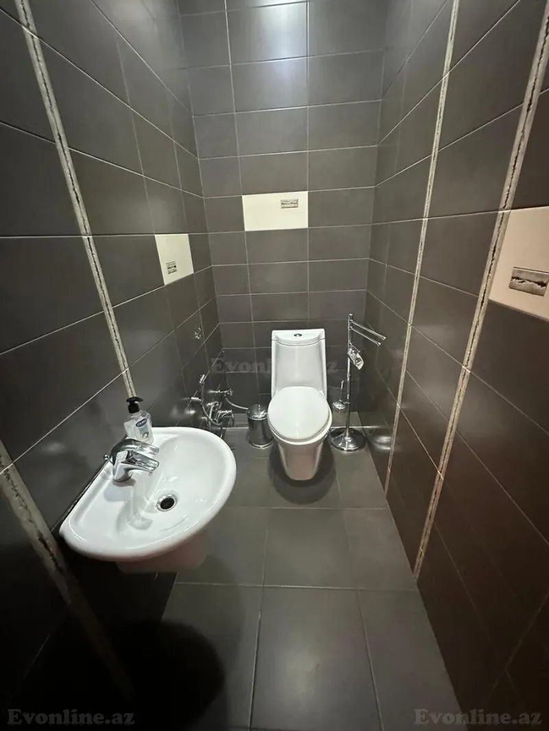 Kirayə verilir 3 otaqlı Mənzil Yeni tikili 130 m² 28 May m. - şəkil 15