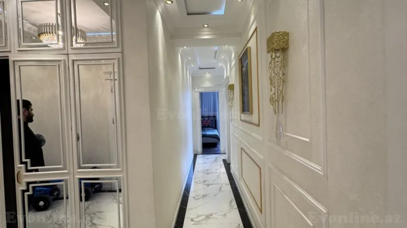 Satılır 4 otaqlı Mənzil Yeni tikili 153 m² Nərimanov r. - şəkil 2