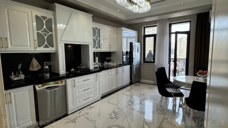 Satılır 4 otaqlı Mənzil Yeni tikili 153 m² Nərimanov r. - şəkil 5