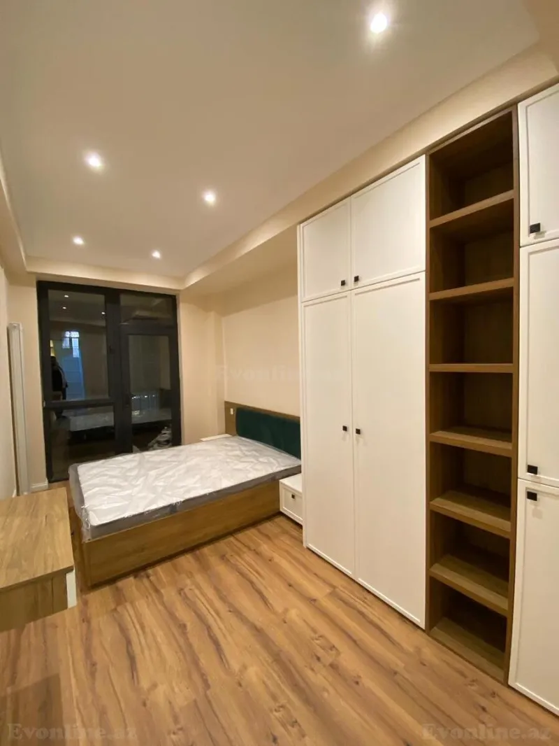 Satılır 2 otaqlı Mənzil Yeni tikili 65 m² 28 May m.