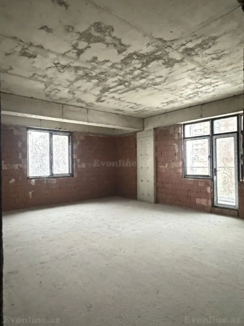 Satılır 3 otaqlı Mənzil Yeni tikili 130.5 m² 28 May m. - şəkil 4