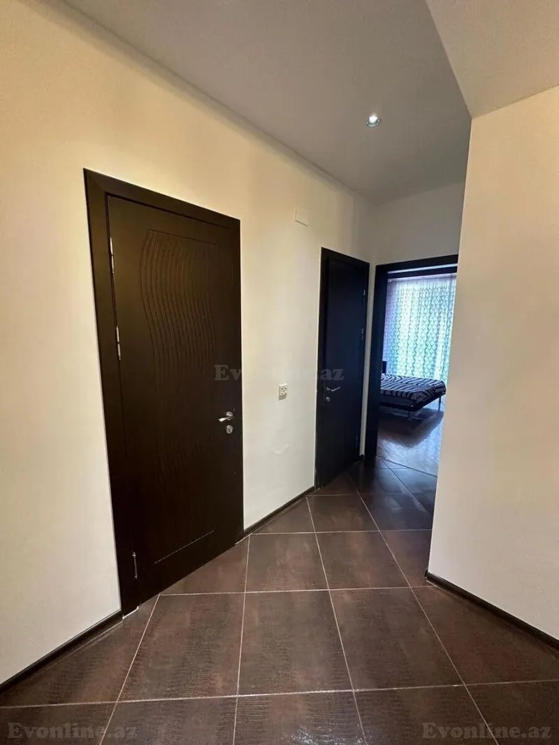 Kirayə verilir 3 otaqlı Mənzil Yeni tikili 130 m² 28 May m. - şəkil 12