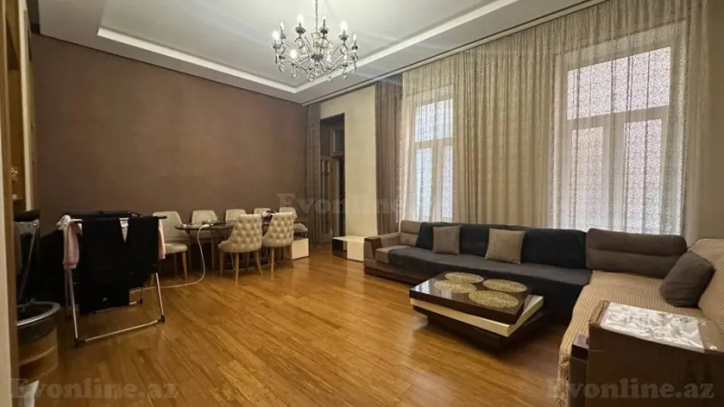 Satılır 3 otaqlı Mənzil Köhnə tikili 120 m² Sahil m. - şəkil 2