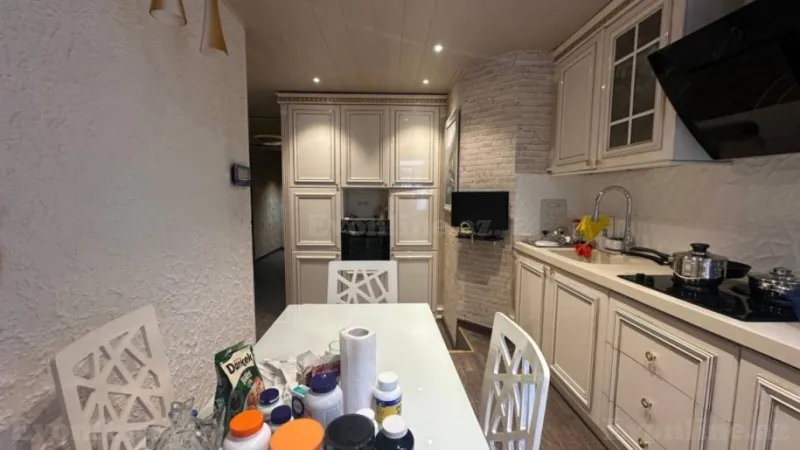 Satılır 3 otaqlı Mənzil Köhnə tikili 120 m² Sahil m. - şəkil 13