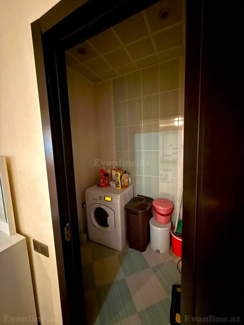 Satılır 4 otaqlı Mənzil Yeni tikili 220 m² Nizami m. - şəkil 16