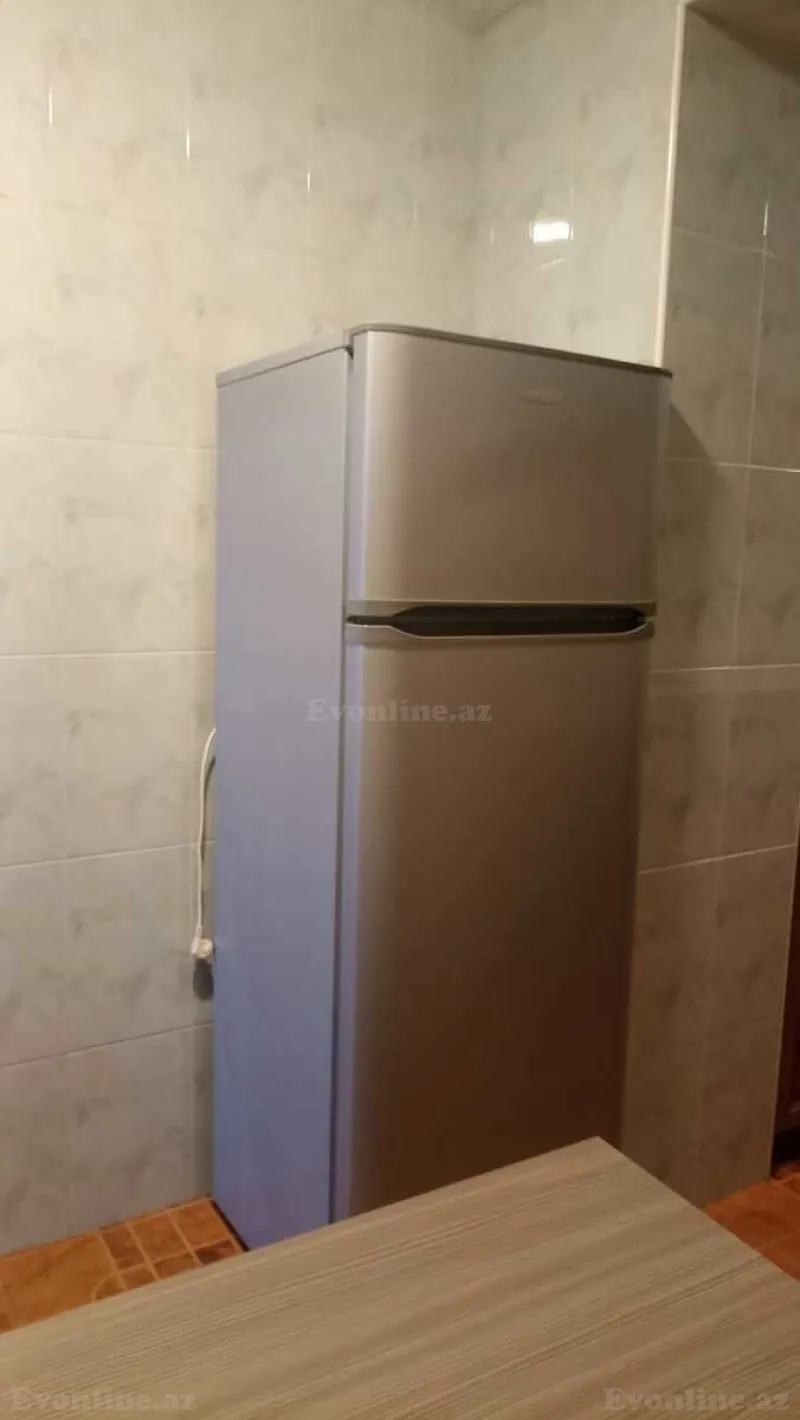 Kirayə verilir 2 otaqlı Mənzil Köhnə tikili 60 m² Elmlər Akademiyası m. - şəkil 3