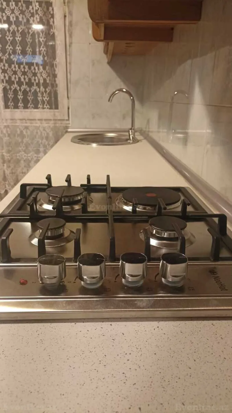 Kirayə verilir 2 otaqlı Mənzil Köhnə tikili 60 m² Elmlər Akademiyası m. - şəkil 12