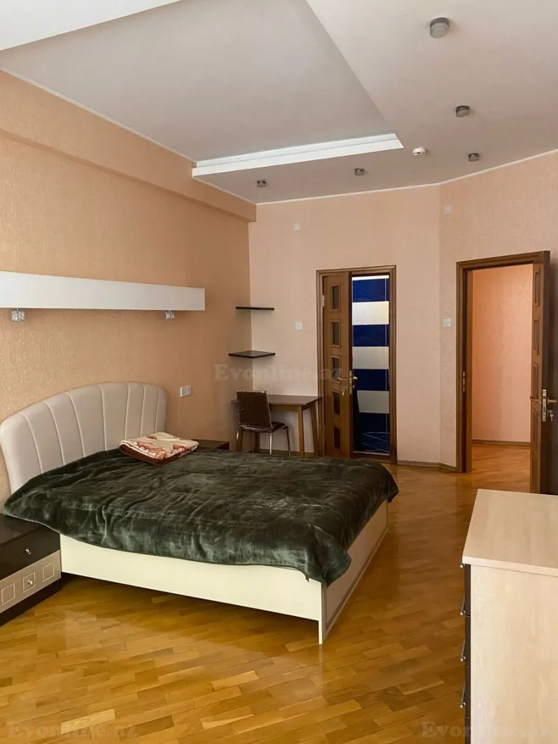 Satılır 2 otaqlı Mənzil Yeni tikili 105 m² 28 May m. - şəkil 5