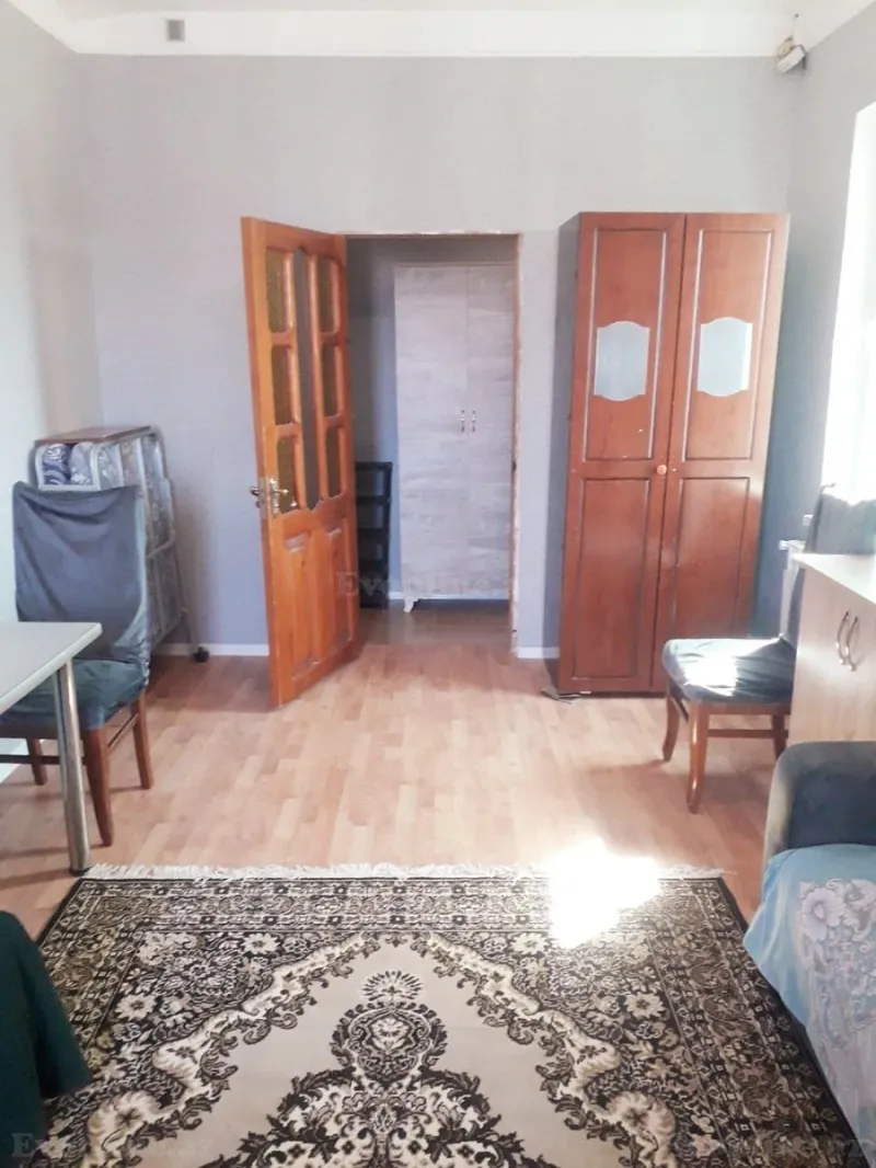 Kirayə verilir 2 otaqlı Mənzil Köhnə tikili 50 m² Yeni Yasamal - şəkil 3