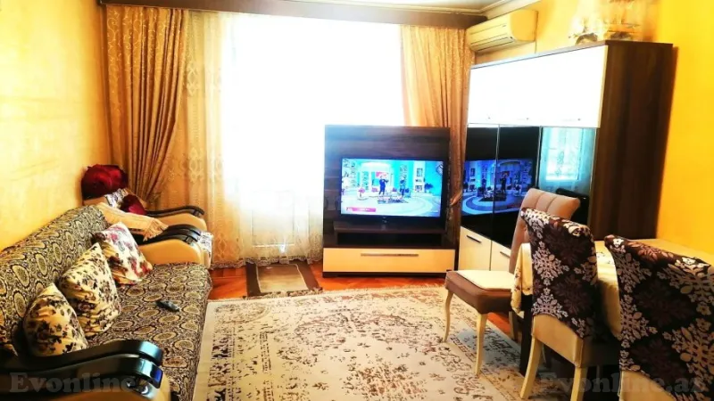 Satılır 3 otaqlı Mənzil Köhnə tikili 80 m² Elmlər Akademiyası m.