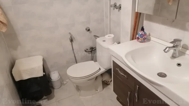 Satılır 3 otaqlı Mənzil Köhnə tikili 80 m² Elmlər Akademiyası m. - şəkil 7