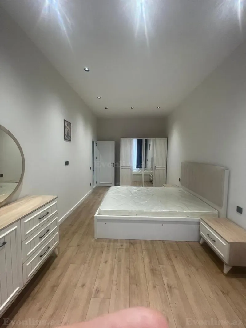 Kirayə verilir 2 otaqlı Mənzil Yeni tikili 120 m² Nərimanov r. - şəkil 10