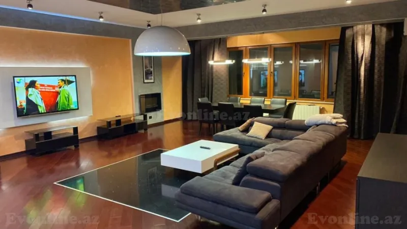 Kirayə verilir 4 otaqlı Mənzil Yeni tikili 220 m² Xətai m.