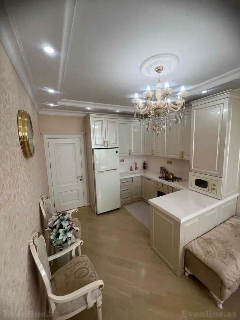 Satılır 3 otaqlı Mənzil Yeni tikili 90 m² Qara Qarayev m. - şəkil 4