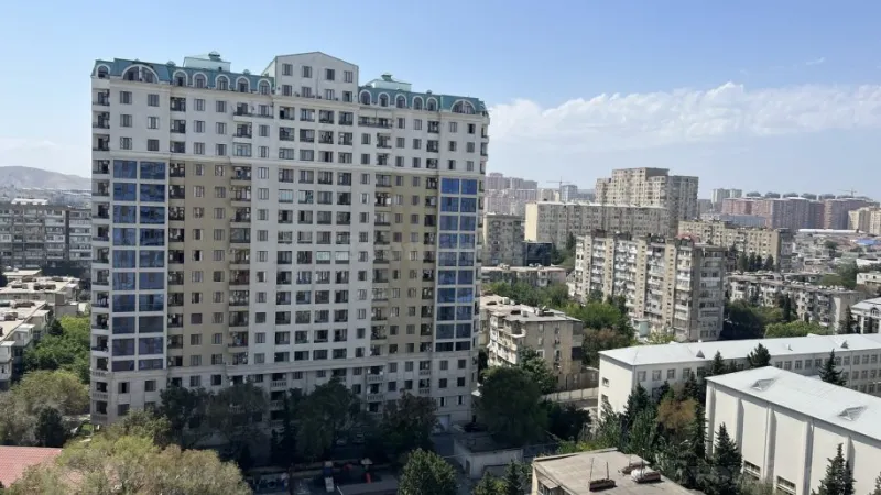 Kirayə verilir 2 otaqlı Mənzil Yeni tikili 100 m² İnşaatçılar m.