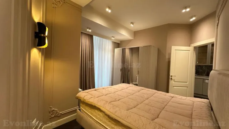 Kirayə verilir 3 otaqlı Mənzil Yeni tikili 100 m² Sahil m. - şəkil 3