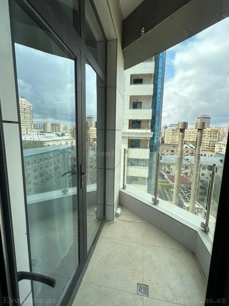 Kirayə verilir 3 otaqlı Mənzil Yeni tikili 100 m² Sahil m. - şəkil 19